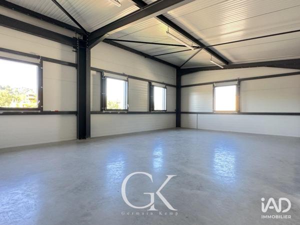 Location local d’activité 275 m² Saint-Clair-de-la-Tour