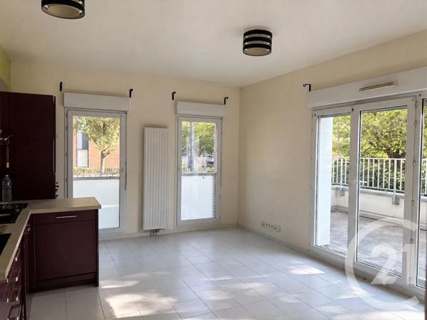Appartement F3 à vendre  3 pièces - 75,90 m 2   VILLEJUIF  - 94
