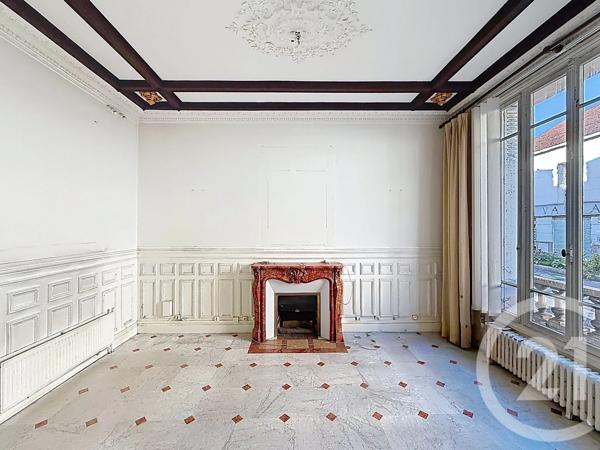 Maison à vendre  11 pièces - 194,17 m 2   VILLEJUIF  - 94