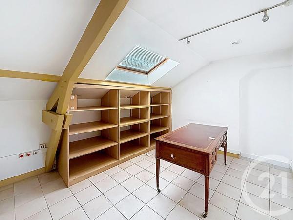 Maison à vendre  11 pièces - 194,17 m 2   VILLEJUIF  - 94