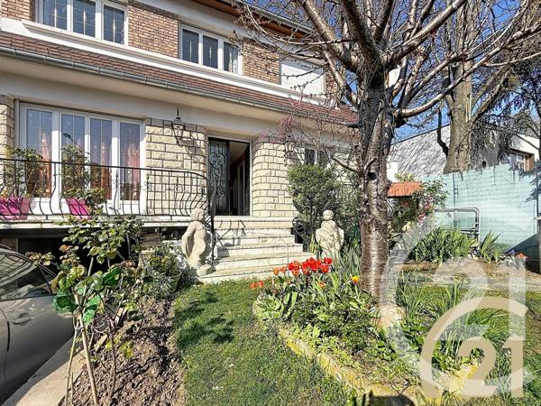 Maison à vendre  11 pièces - 194,17 m 2   VILLEJUIF  - 94