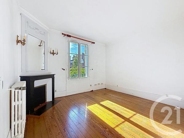 Maison à vendre  11 pièces - 194,17 m 2   VILLEJUIF  - 94