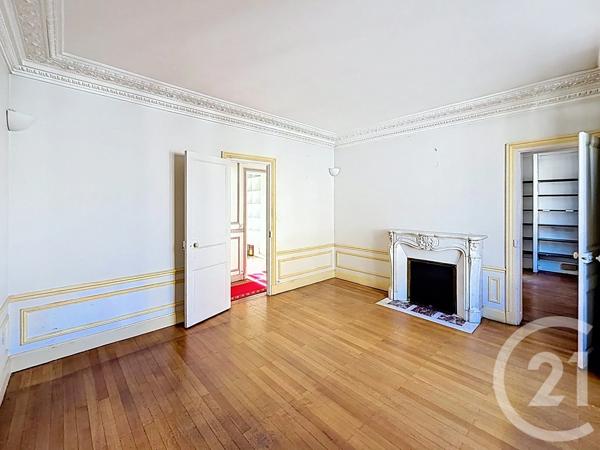 Maison à vendre  11 pièces - 194,17 m 2   VILLEJUIF  - 94