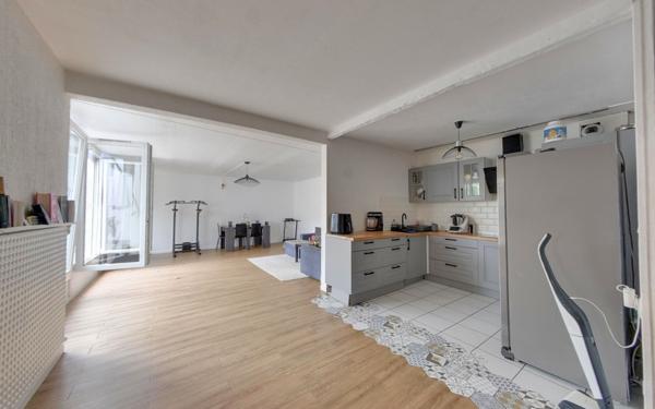 Appartement à vendre    4 pièces •  Villepinte