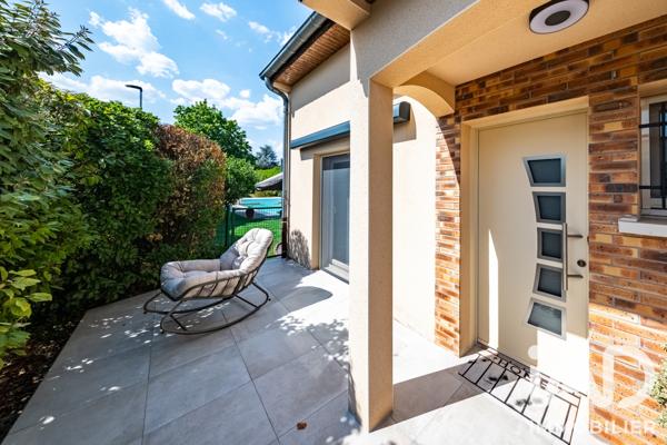 Maison à vendre 6 pièces 138 m² Fontaine-lès-Dijon