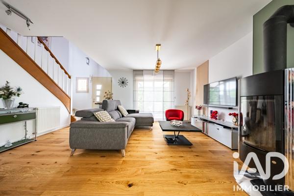 Maison à vendre 6 pièces 138 m² Fontaine-lès-Dijon