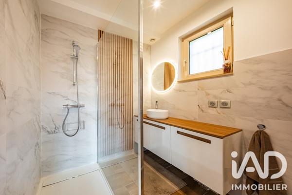 Maison à vendre 6 pièces 138 m² Fontaine-lès-Dijon