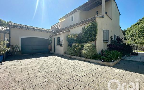 Maison à vendre    6 pièces • 146 m2 Saint-Paul-de-Vence