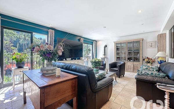 Maison à vendre    6 pièces • 146 m2 Saint-Paul-de-Vence