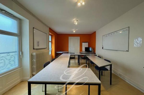 Location - BUREAUX 73 m 2