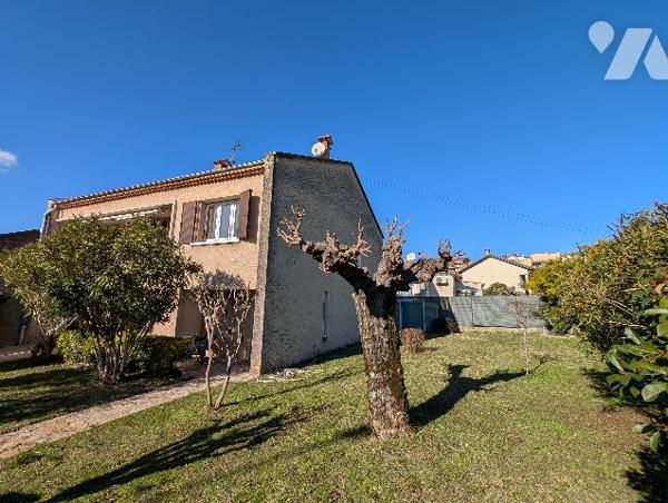 BOURG LES VALENCE - Maison T6, 135 m²