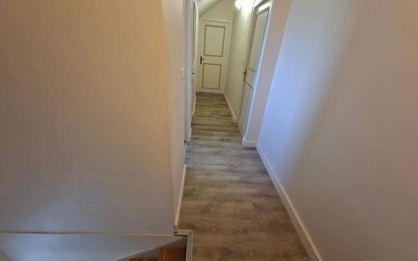 Maison à vendre    6 pièces •  Locquirec