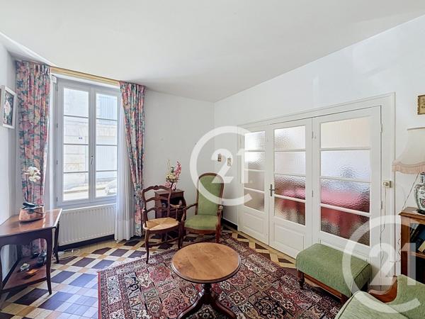 Maison à vendre  3 pièces - 51 m 2   JARNAC  - 16