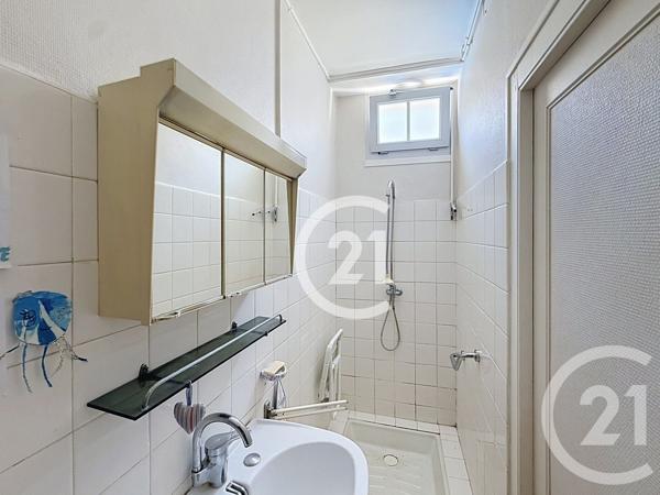 Maison à vendre  3 pièces - 51 m 2   JARNAC  - 16
