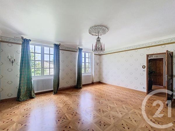 Maison à vendre  5 pièces - 218 m2 CHARROUX - 03