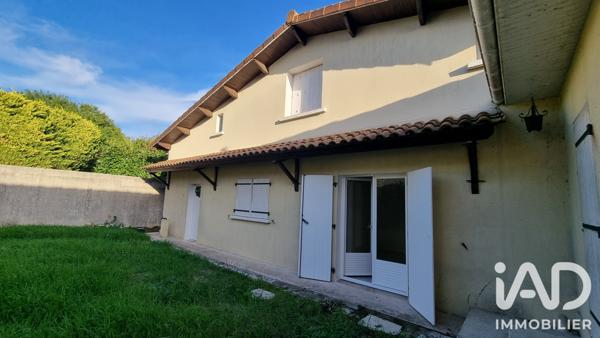 Maison à vendre 6 pièces 163 m² Saint-Yrieix-sur-Charente
