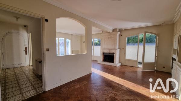 Maison à vendre 6 pièces 163 m² Saint-Yrieix-sur-Charente