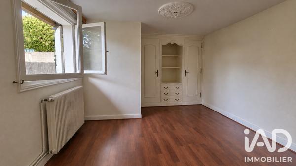 Maison à vendre 6 pièces 163 m² Saint-Yrieix-sur-Charente