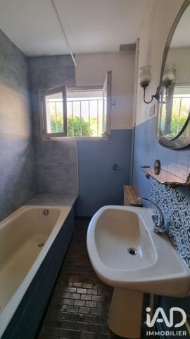 Maison à vendre 6 pièces 163 m² Saint-Yrieix-sur-Charente