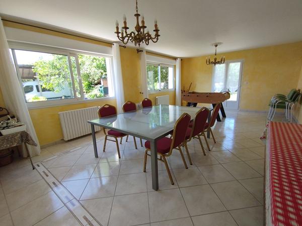 Maison 9 pièces 211 m2