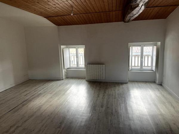 Immeuble de rapport - Mortagne sur Sèvre 171 m2