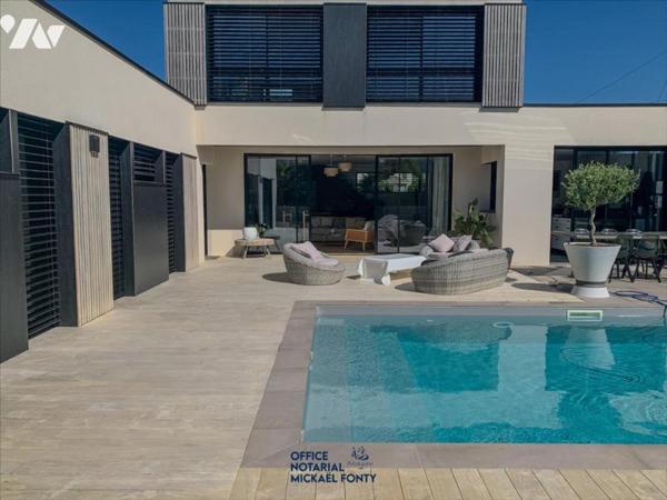 AGON-COUTAINVILLE Maison contemporaine avec piscine