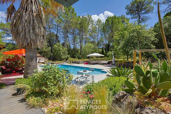 Villa de plain-pied au coeur de la nature avec piscine