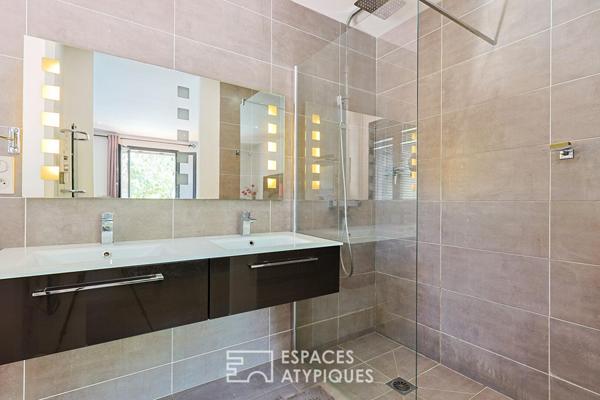 Villa de plain-pied au coeur de la nature avec piscine