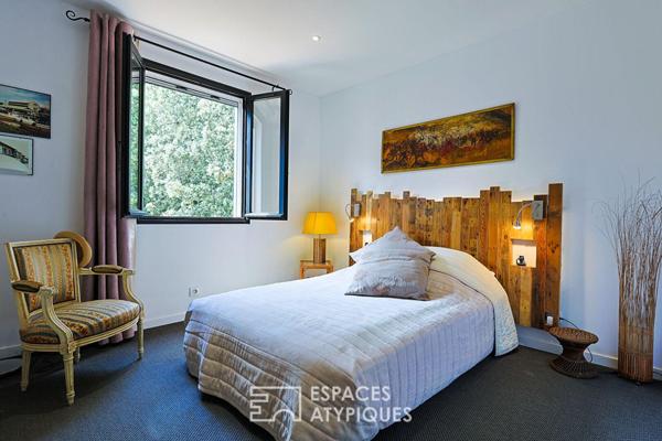 Villa de plain-pied au coeur de la nature avec piscine