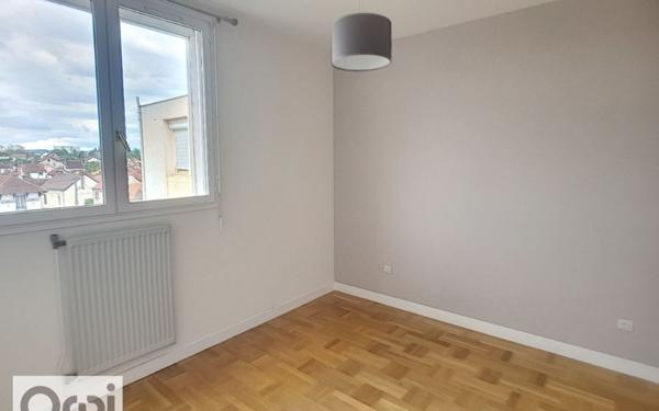 Appartement à louer    2 pièces • 54,49 m2 Montluçon