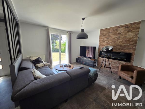 Location maison 6 pièces 160 m² Saint-Denis-en-Val