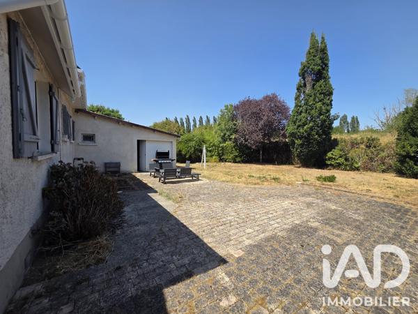 Location maison 6 pièces 160 m² Saint-Denis-en-Val