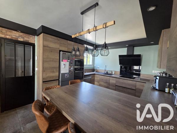 Location maison 6 pièces 160 m² Saint-Denis-en-Val