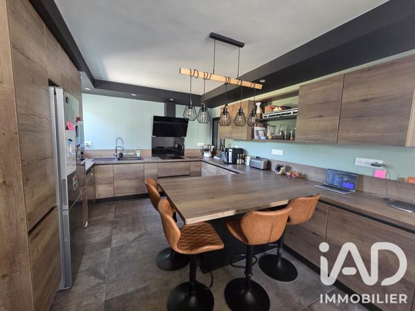 Location maison 6 pièces 160 m² Saint-Denis-en-Val