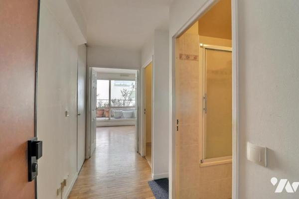 Appartement avec balcon - Saint Fargeau