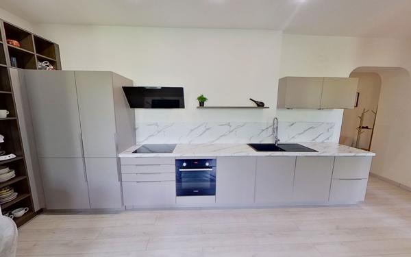 Appartement à louer    4 pièces • 95,15 m2 Lyon 4