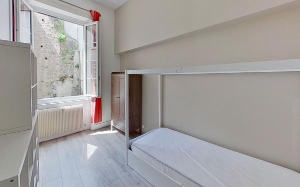 Appartement à louer    4 pièces • 95,15 m2 Lyon 4