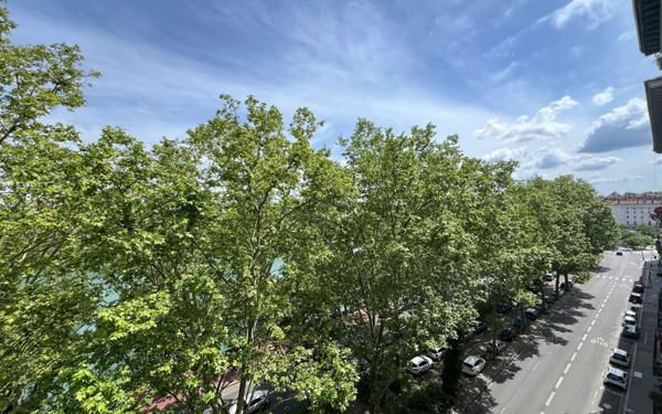 Appartement à louer    4 pièces • 95,15 m2 Lyon 4