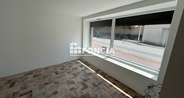 Location Local commercial 2 pièces 40.96 m² - Pont-évêque 38780