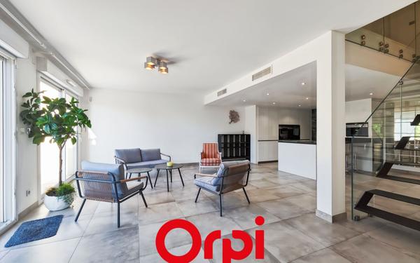 Appartement à vendre    4 pièces • 131,92 m2 Bandol