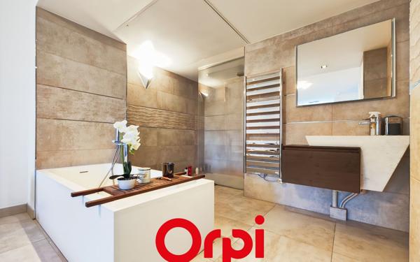 Appartement à vendre    4 pièces • 131,92 m2 Bandol