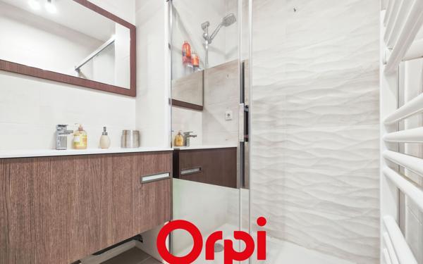 Appartement à vendre    4 pièces • 131,92 m2 Bandol