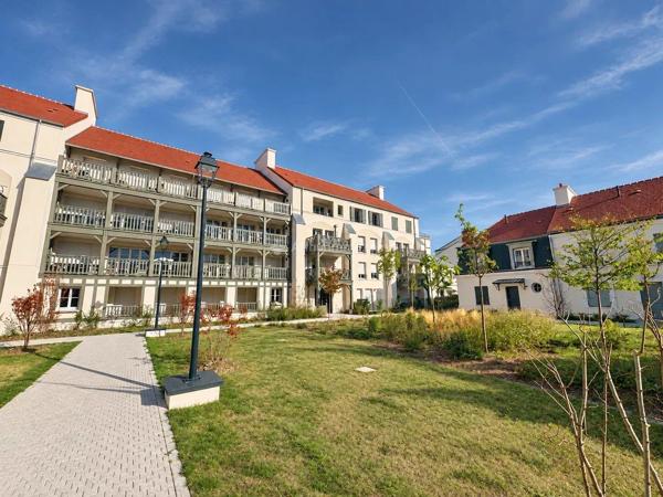 Vente                                                      Appartement
                        
                     3 pièces                      60 m2                     à Serris