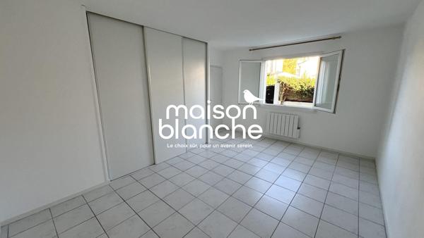 Un agréable t3 avec jardins!