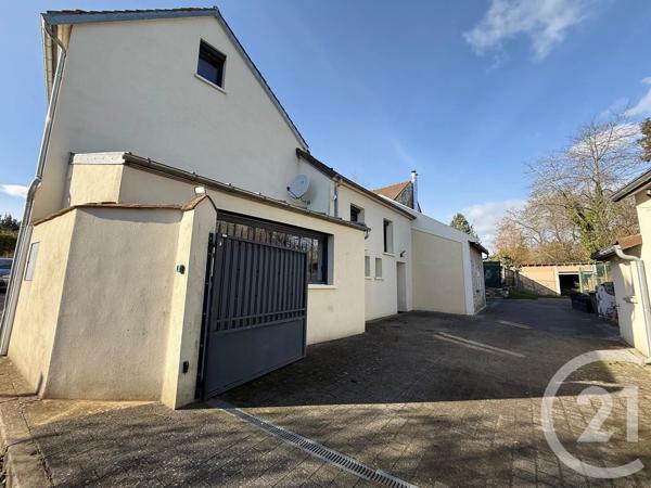 Maison à vendre  8 pièces - 181 m 2   VAUREAL  - 95
