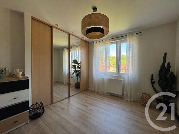 Maison à vendre  8 pièces - 181 m 2   VAUREAL  - 95