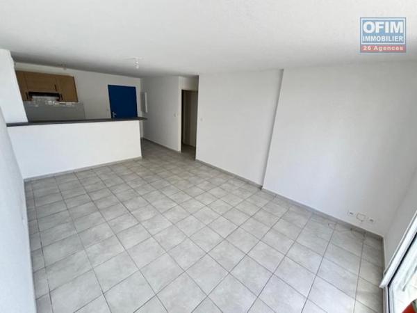 A vendre T2 en RDJ dans la residence Clipperton plein centre de La Montagne,