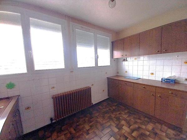 Pavillon à vendre à Le Genest-Saint-Isle en Mayenne (53940), ref : 53090-767