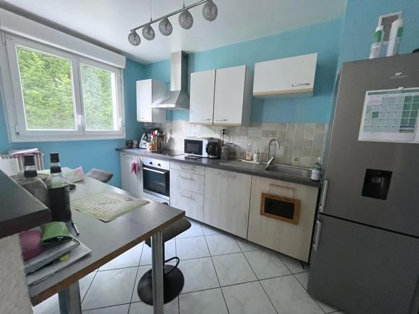 Appartement à louer 4 pièces 80.5m² Seloncourt (25230)