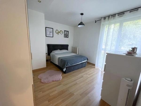 Appartement à louer 4 pièces 80.5m² Seloncourt (25230)